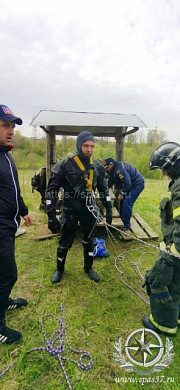 Житель Шуйского района рассказывал цветам, как его друг упал в колодец